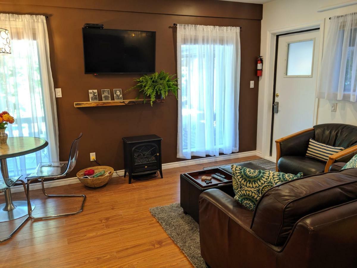Apartamento Oceanspray Hideaway North Saanich Exterior foto